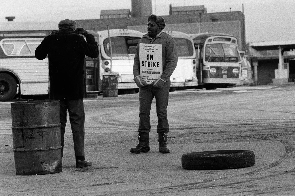 CTA workers on strike - Randy B. Leffingwell for Chicago Sun-Times