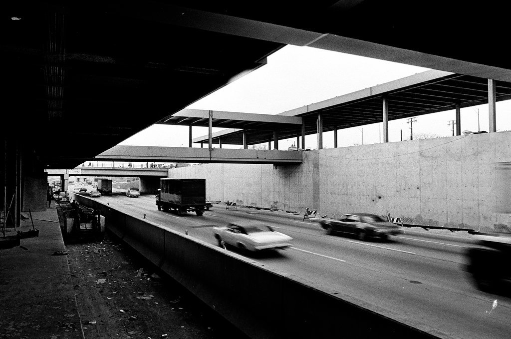 Construction of 95th and Dan Ryan station - Gary Settle for Chicago Sun-Times