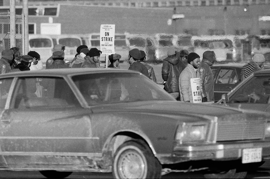 CTA workers on strike - Randy B. Leffingwell for Chicago Sun-Times