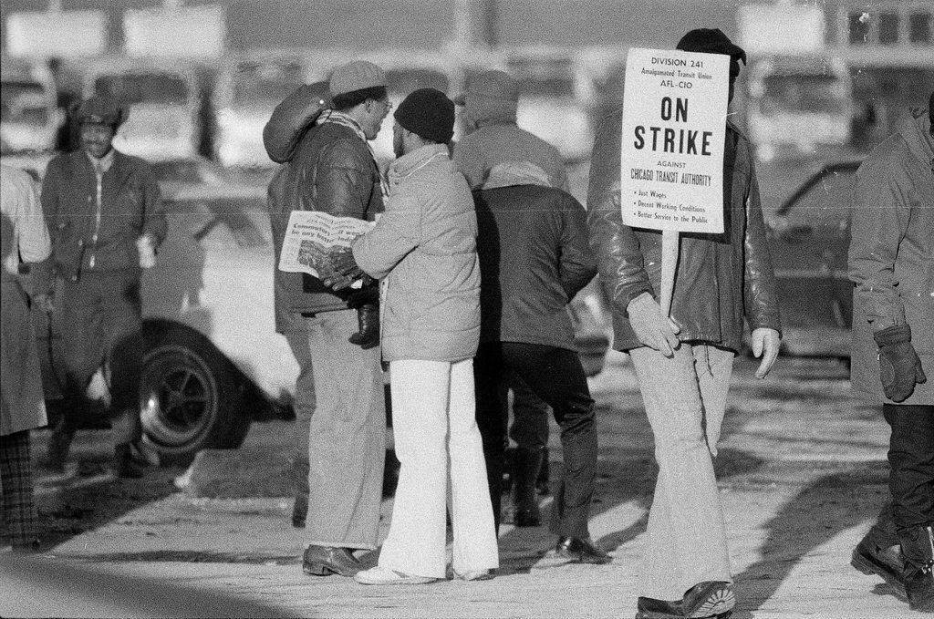 CTA workers on strike - Randy B. Leffingwell for Chicago Sun-Times