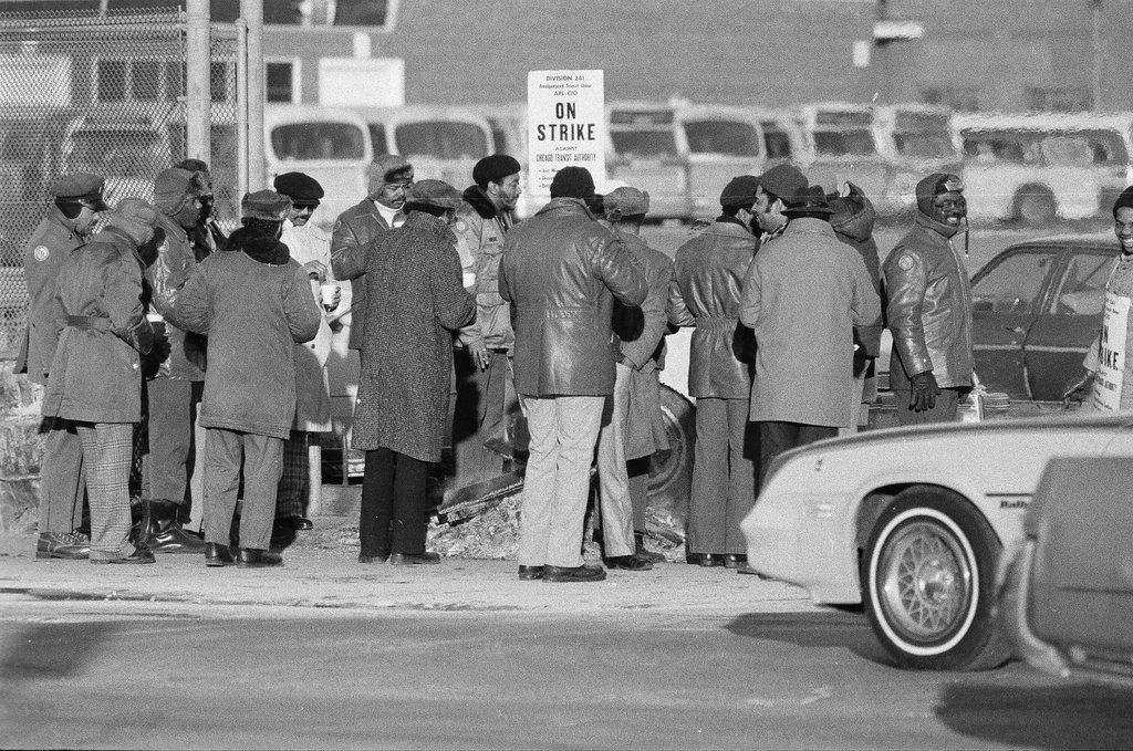 CTA workers on strike - Randy B. Leffingwell for Chicago Sun-Times