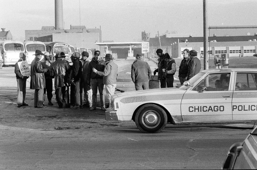 CTA workers on strike - Randy B. Leffingwell for Chicago Sun-Times