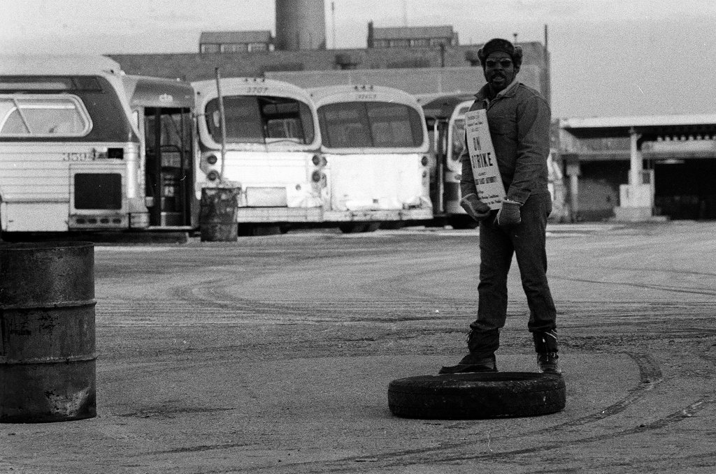 CTA workers on strike - Randy B. Leffingwell for Chicago Sun-Times