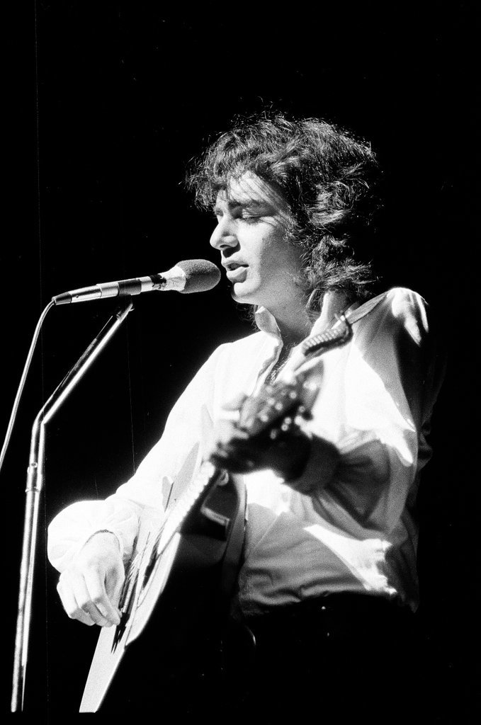 Neil Diamond performs at Auditorium Theatre - Bob (Robert) Black for Chicago Sun-Times