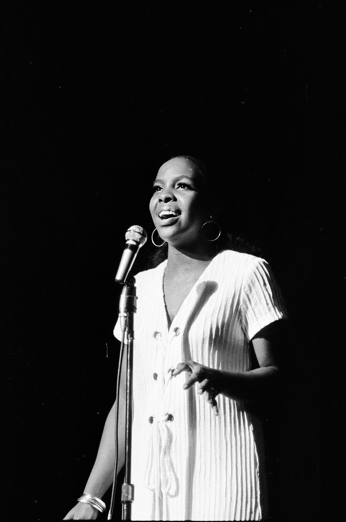 Gladys Knight and the Pips perform at Medinah Temple - Bob (Robert) Black for Chicago Sun-Times