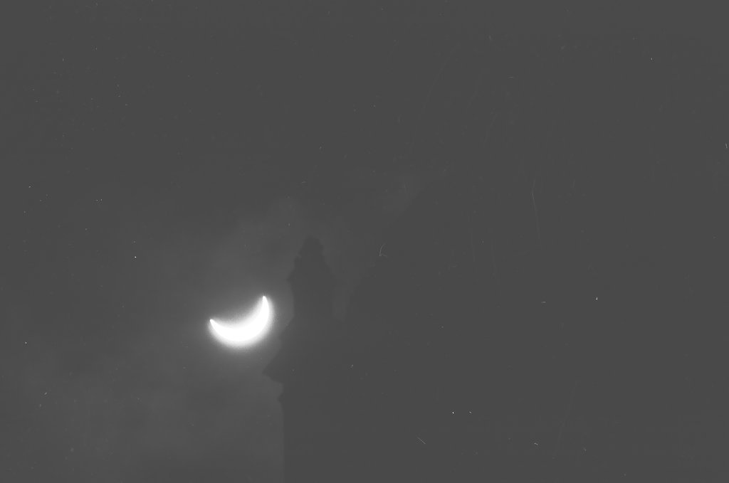 Eclipse from Adler Planetarium - Chicago Sun-Times