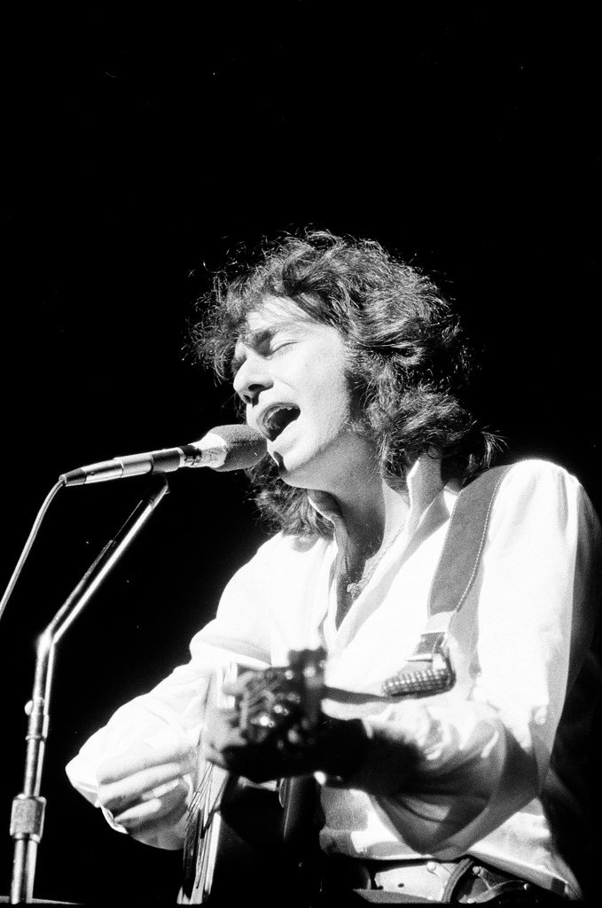 Neil Diamond performs at Auditorium Theatre - Bob (Robert) Black for Chicago Sun-Times