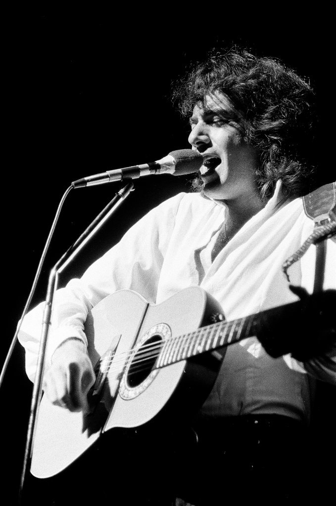 Neil Diamond performs at Auditorium Theatre - Bob (Robert) Black for Chicago Sun-Times