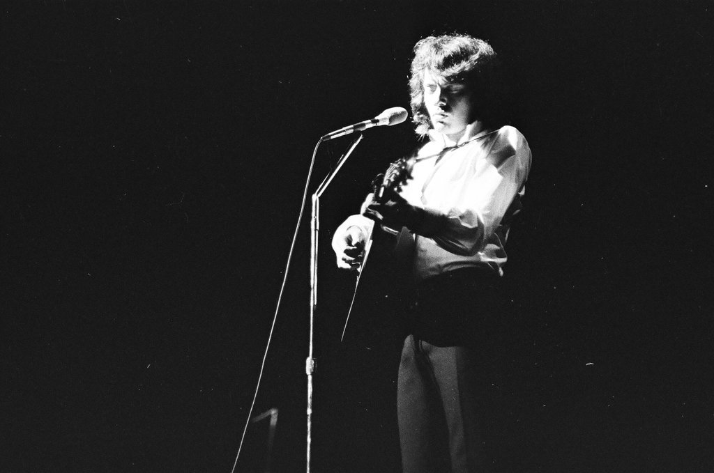 Neil Diamond performs at Auditorium Theatre - Bob (Robert) Black for Chicago Sun-Times