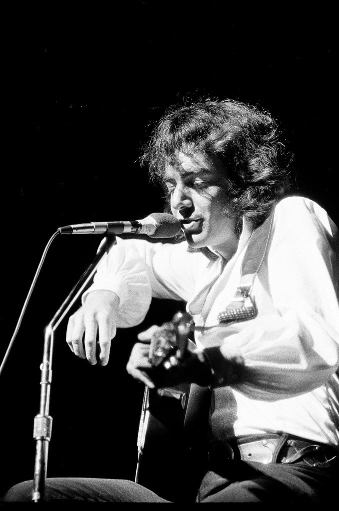 Neil Diamond performs at Auditorium Theatre - Bob (Robert) Black for Chicago Sun-Times