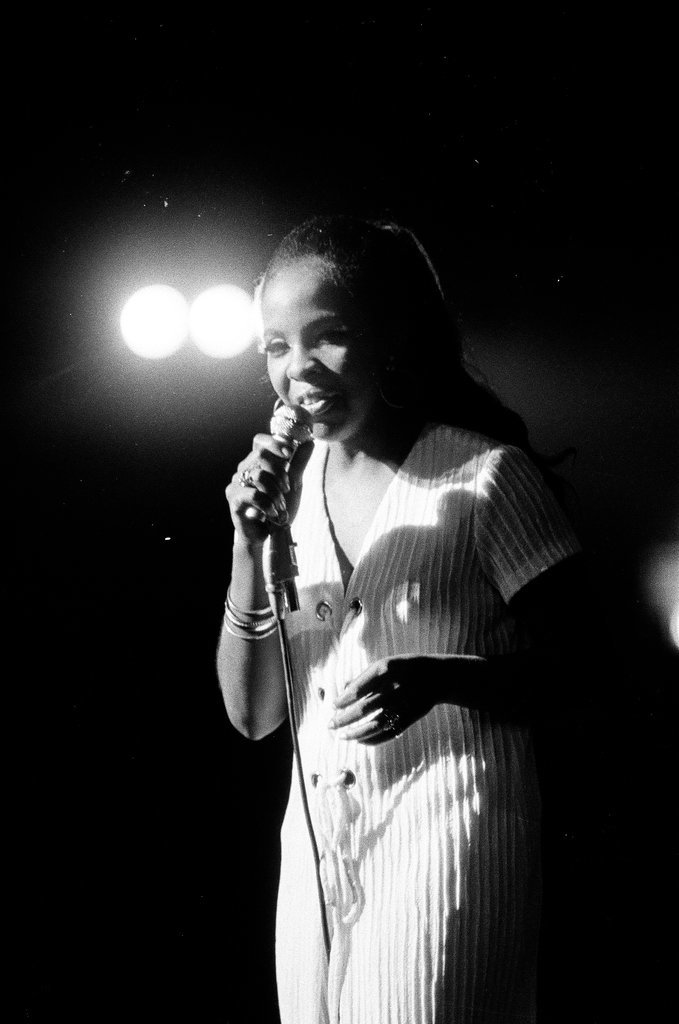Gladys Knight and the Pips perform at Medinah Temple - Bob (Robert) Black for Chicago Sun-Times