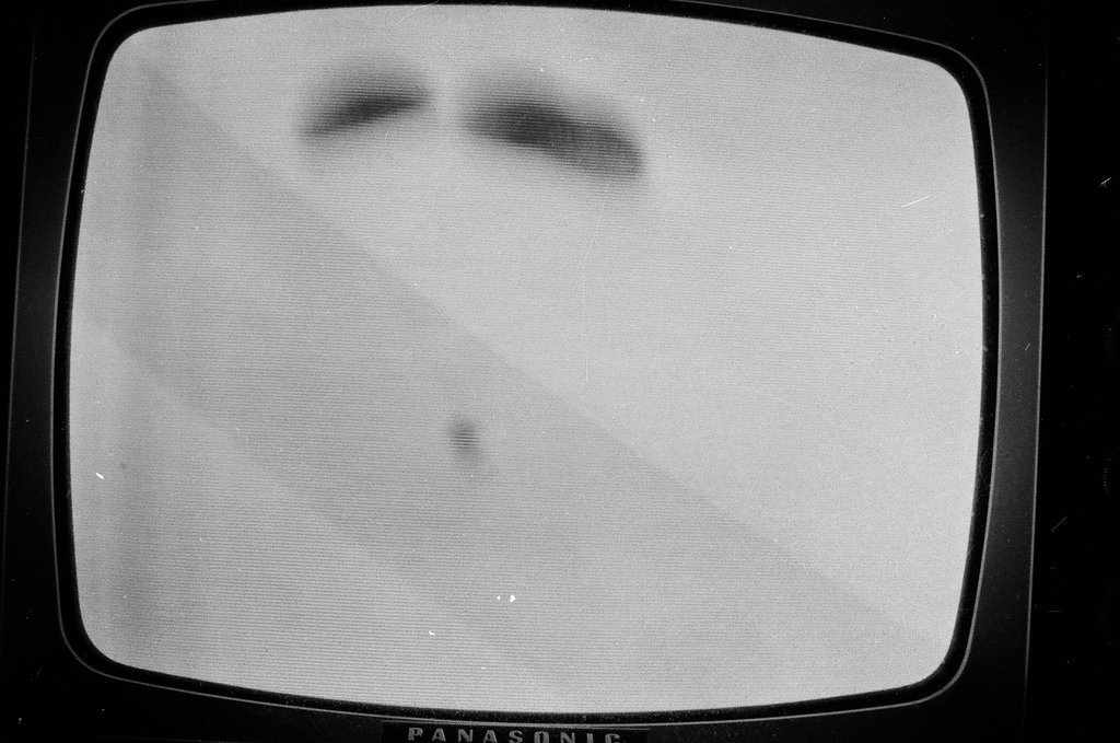 Television depicting Apollo 13 capsule splashdown - Howard Lyon for Chicago Sun-Times