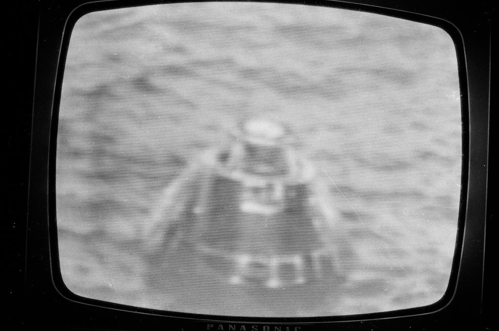 Television depicting Apollo 13 capsule splashdown - Howard Lyon for Chicago Sun-Times
