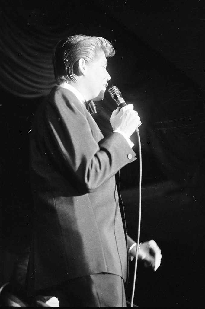Wayne Newton performs at College Inn - Charles Krejcsi for Chicago Sun-Times