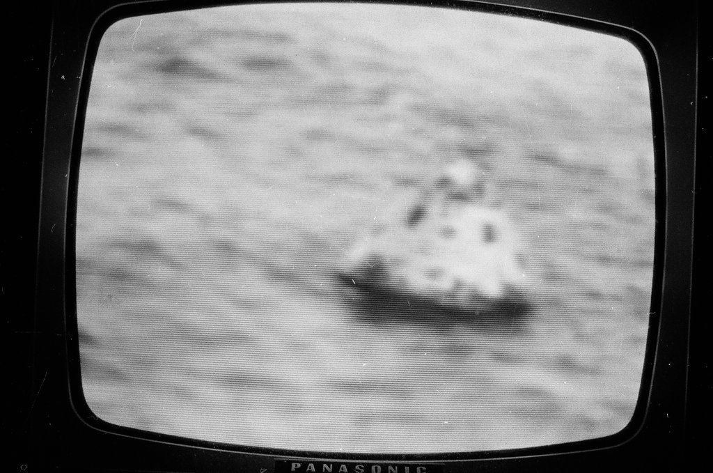 Television depicting Apollo 13 capsule splashdown - Howard Lyon for Chicago Sun-Times