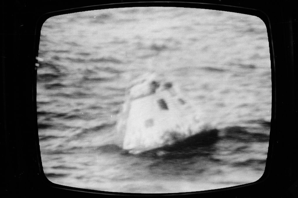 Television depicting Apollo 13 capsule splashdown - Howard Lyon for Chicago Sun-Times
