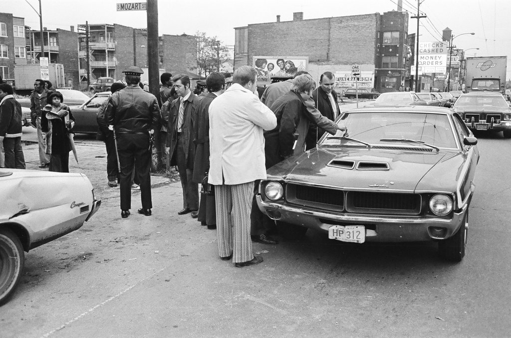Gang war crime scene - Chicago Sun-Times