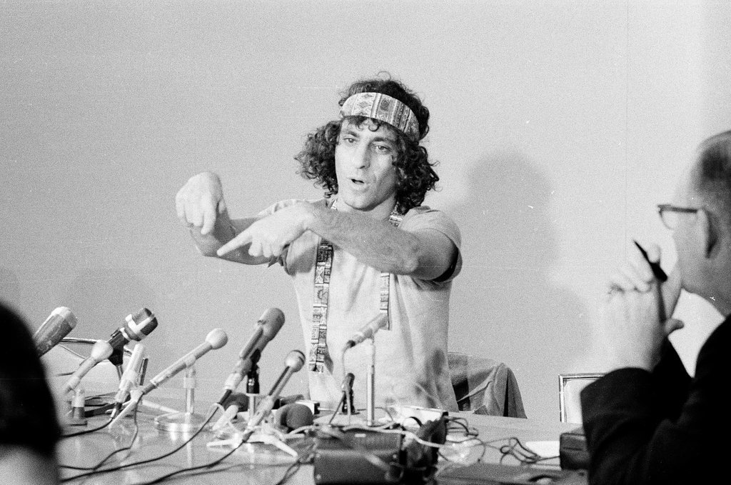 Abbie Hoffman press conference - Duane Hall for Chicago Sun-Times