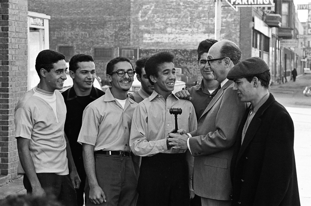 Latin Kings pose with a judge - Chicago Sun-Times