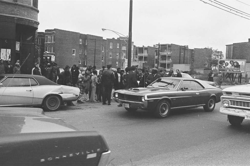 Gang war crime scene - Chicago Sun-Times
