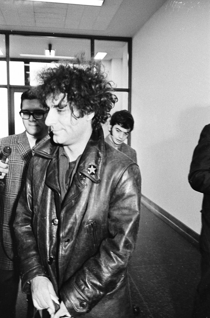Abbie Hoffman at Criminal Court Building - Larry Graff for Chicago Sun-Times