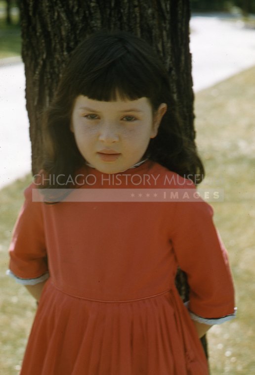 Little girl in red - Maier, Vivian