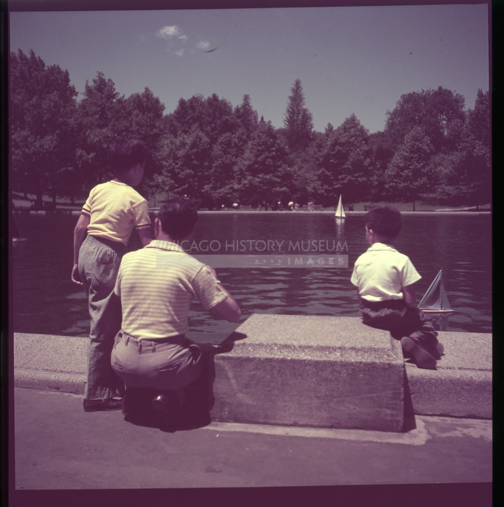 Pond at Central Park - Maier, Vivian