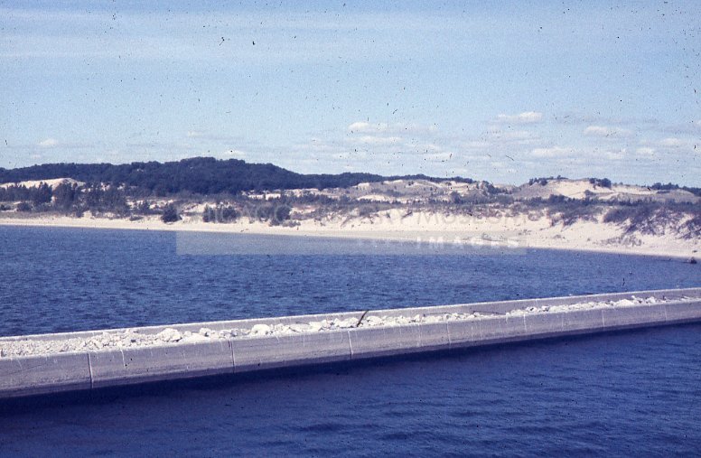 Retaining wall on the shore of Lake Michigan - Maier, Vivian