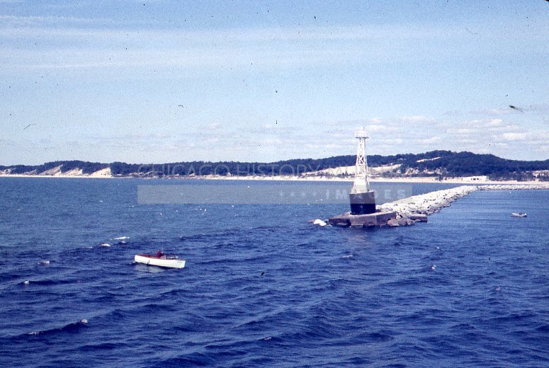 Buoy and fishing boat - Maier, Vivian