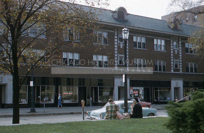 Suburban commercial block - Maier, Vivian
