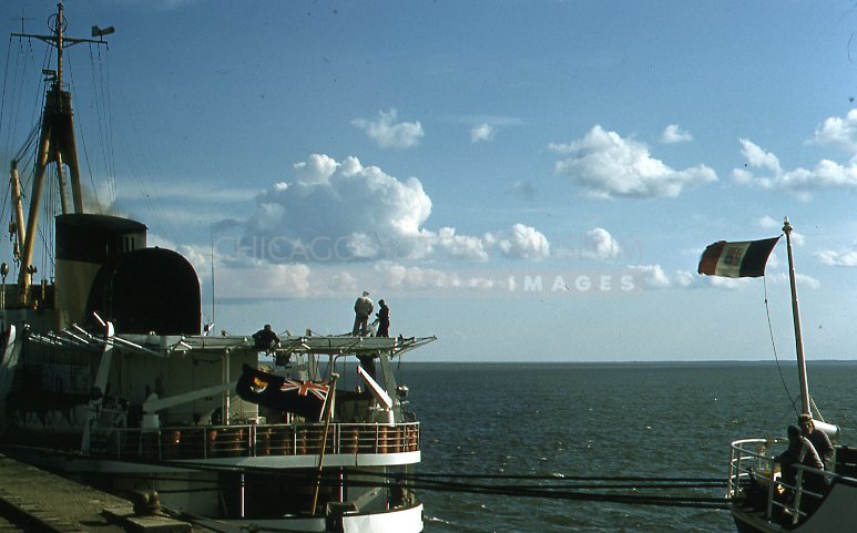 Canadian and Italian ships - Maier, Vivian