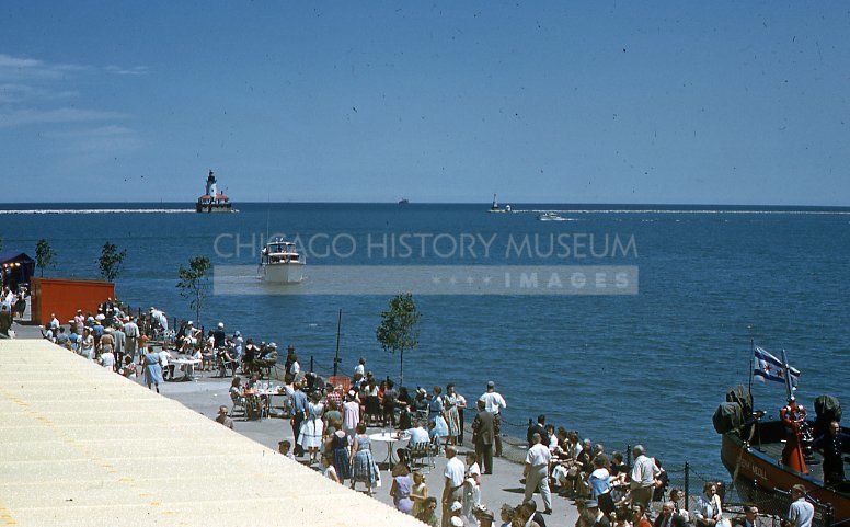 Aerial shot of Navy Pier - Maier, Vivian