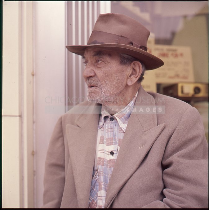 Man in a grey jacket - Maier, Vivian