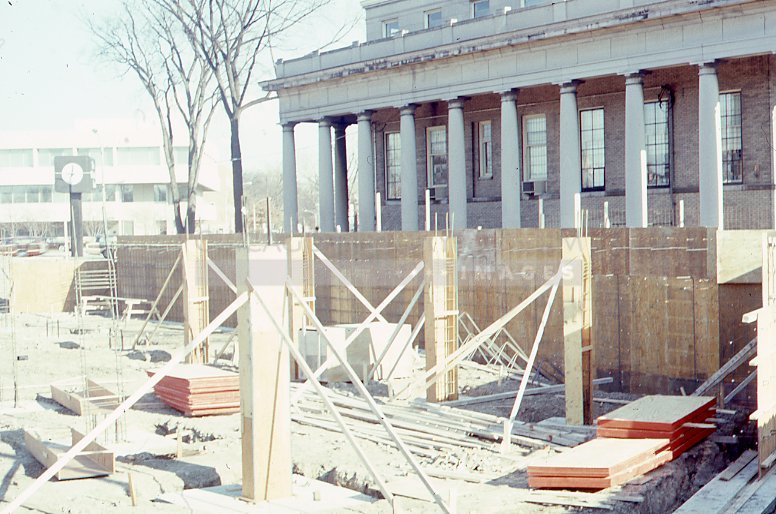 Construction site with clock - Maier, Vivian