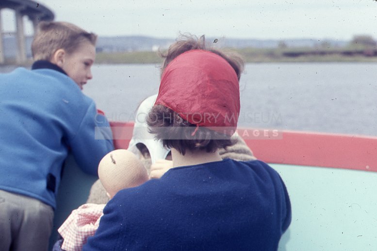 Woman and baby on a boat - Maier, Vivian