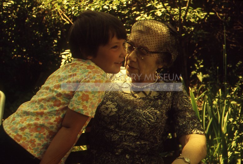 Boy and a woman - Maier, Vivian