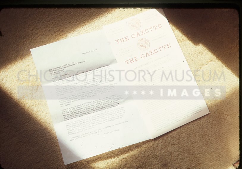 Typewritten letter and the Gazette - Maier, Vivian