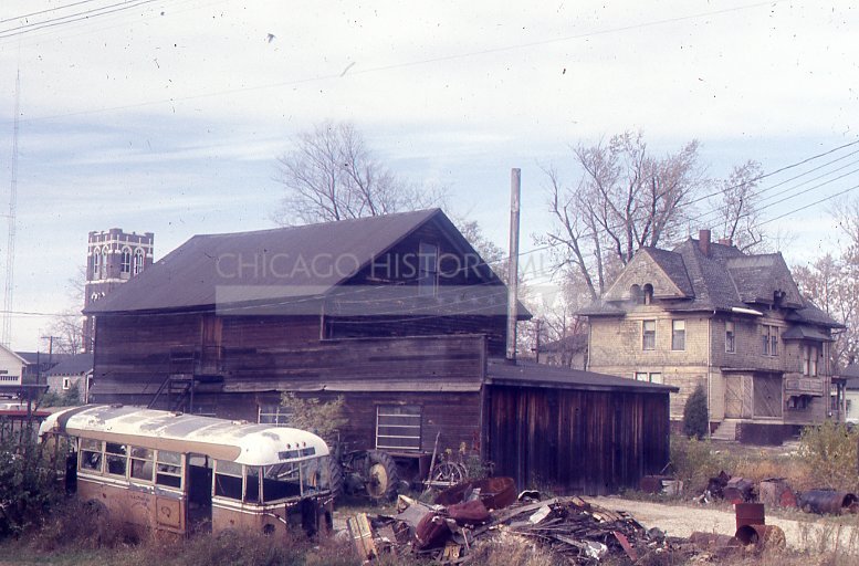 Wooden house - Maier, Vivian