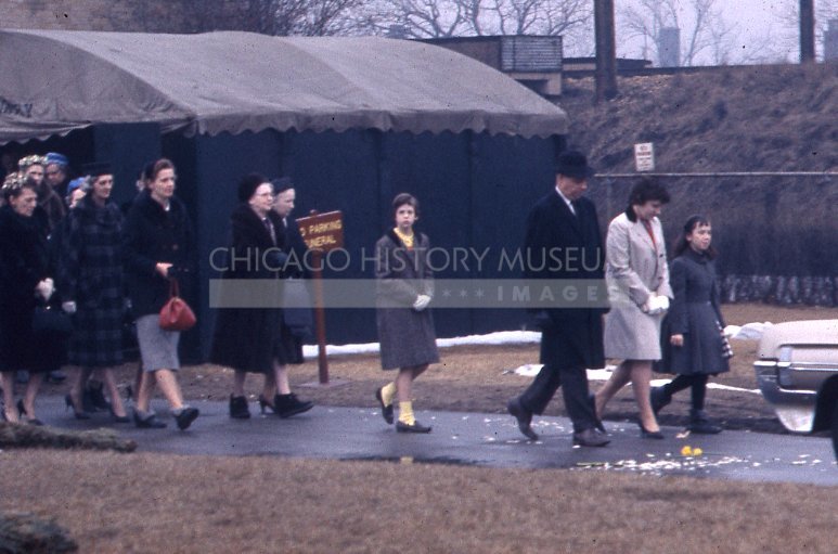 Graveside service - Maier, Vivian