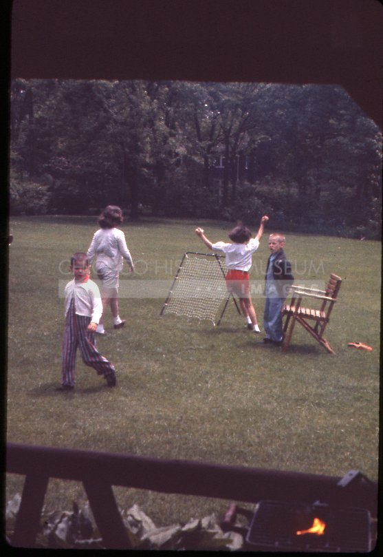 Children playing - Maier, Vivian