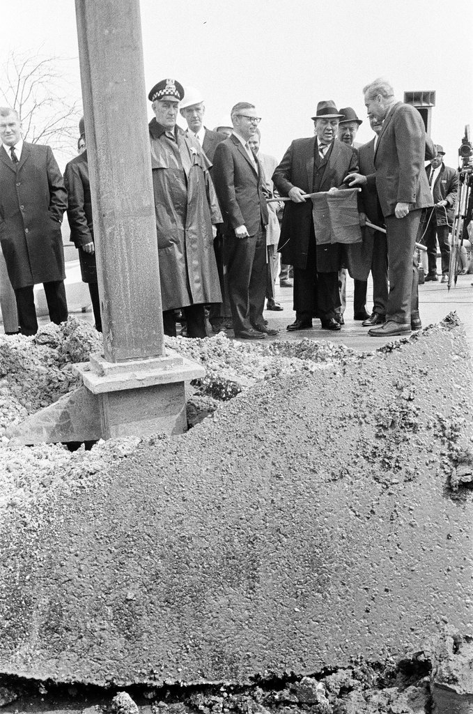 Garage ground breaking at O'Hare Airport - Larry Graff for Chicago Sun-Times