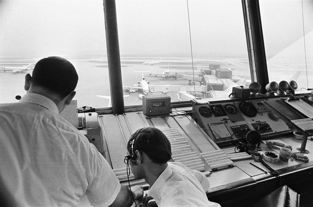 Air traffic controllers working during strike - Charles Krejcsi for Chicago Sun-Times