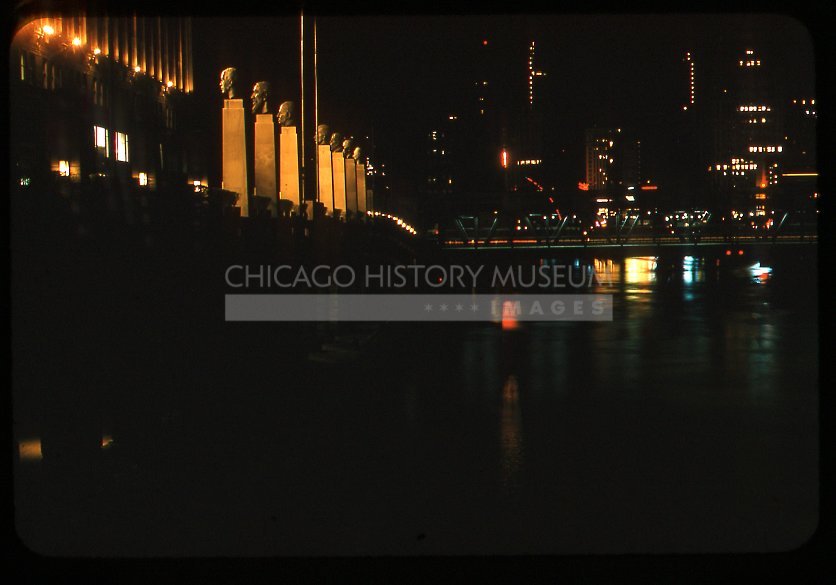Chicago River and Merchandise Mart busts - Maier, Vivian