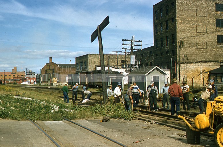 Men working on railroad - Maier, Vivian