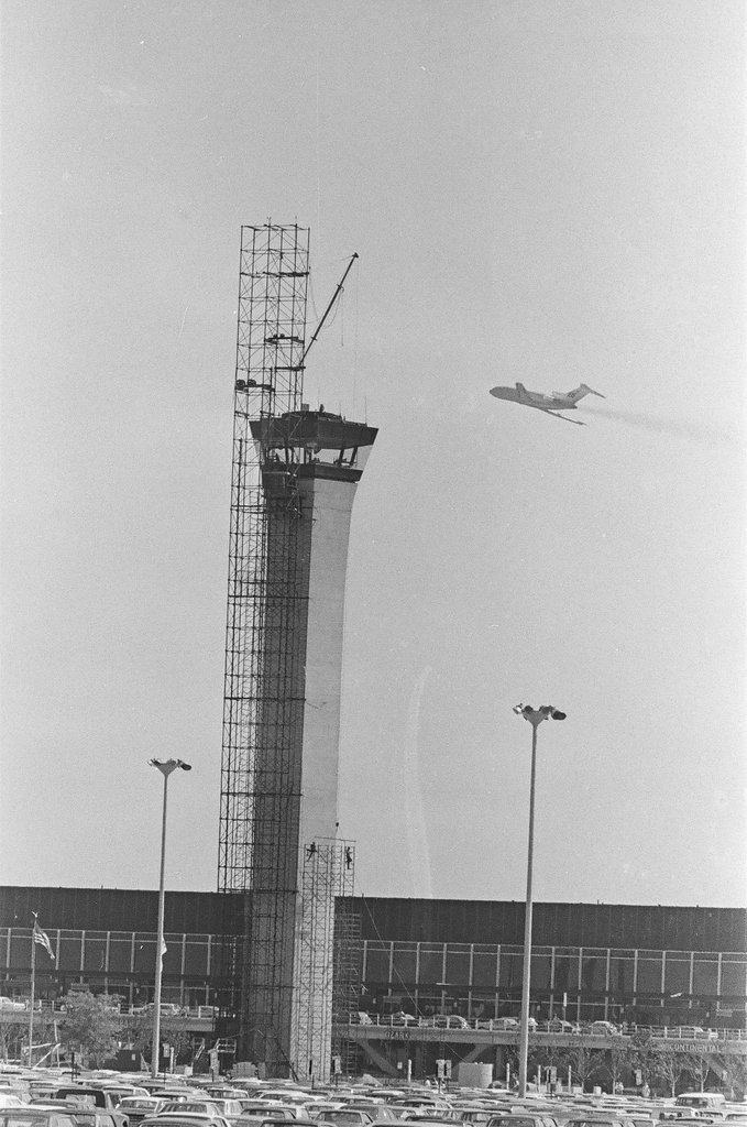 Air traffic control tower nearly complete - Bill Mares for Chicago Sun-Times