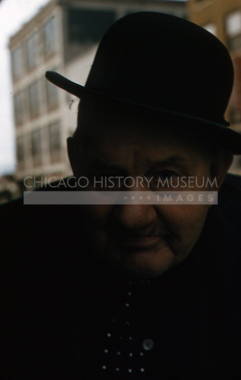 Man in a bowler - Maier, Vivian