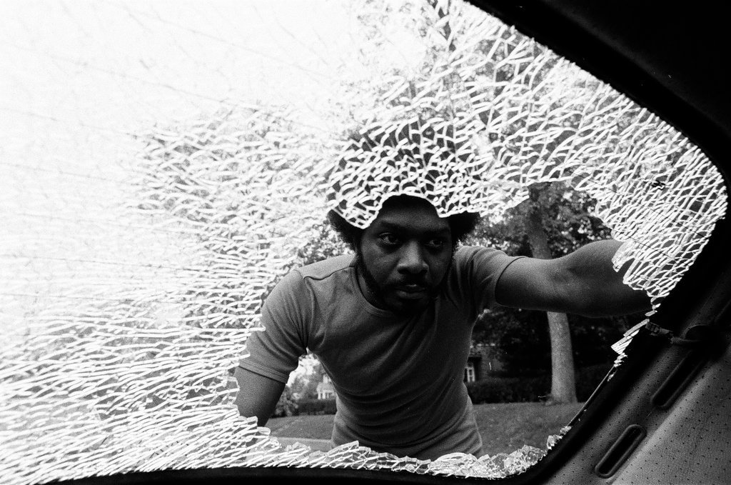 Broken car windows in Morgan Park - Jerry Tomaselli for Chicago Sun-Times