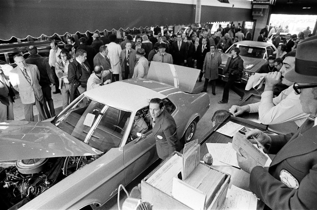 Greater Chicago Auto Auction - John H. White for Chicago Sun-Times