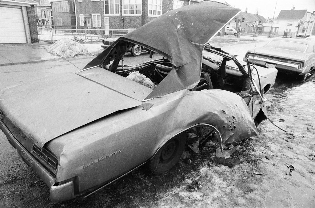 Totaled car in McKinley Park - Bob Fila for Chicago Sun-Times