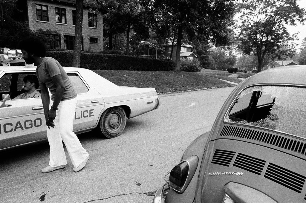 Broken car windows in Morgan Park - Jerry Tomaselli for Chicago Sun-Times